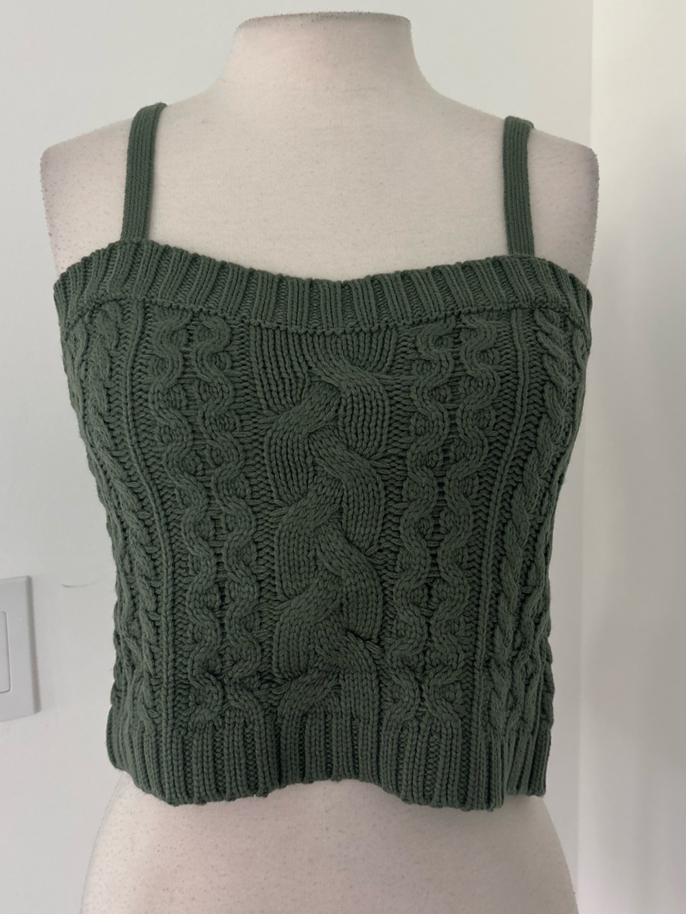 525 Knit Cable Cropped Tank Top - Olive Green #253